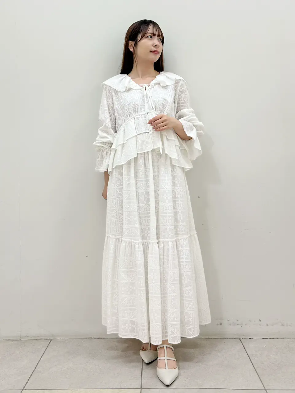 GRACE CONTINENTAL Miu Akamatsu コーディネート画像