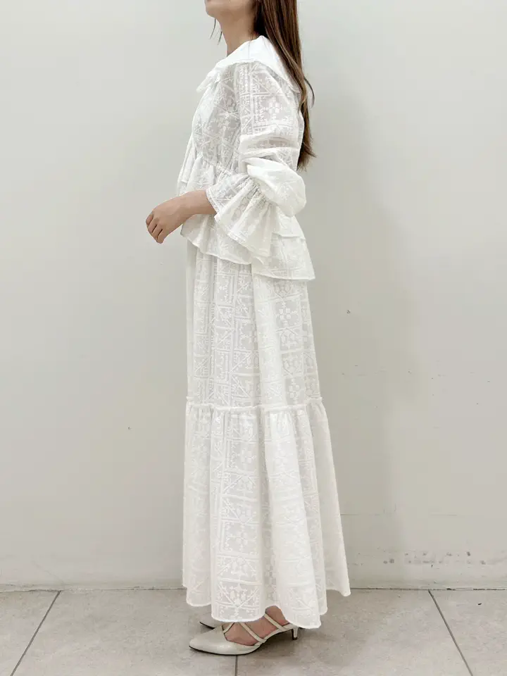 GRACE CONTINENTAL Miu Akamatsu コーディネート画像