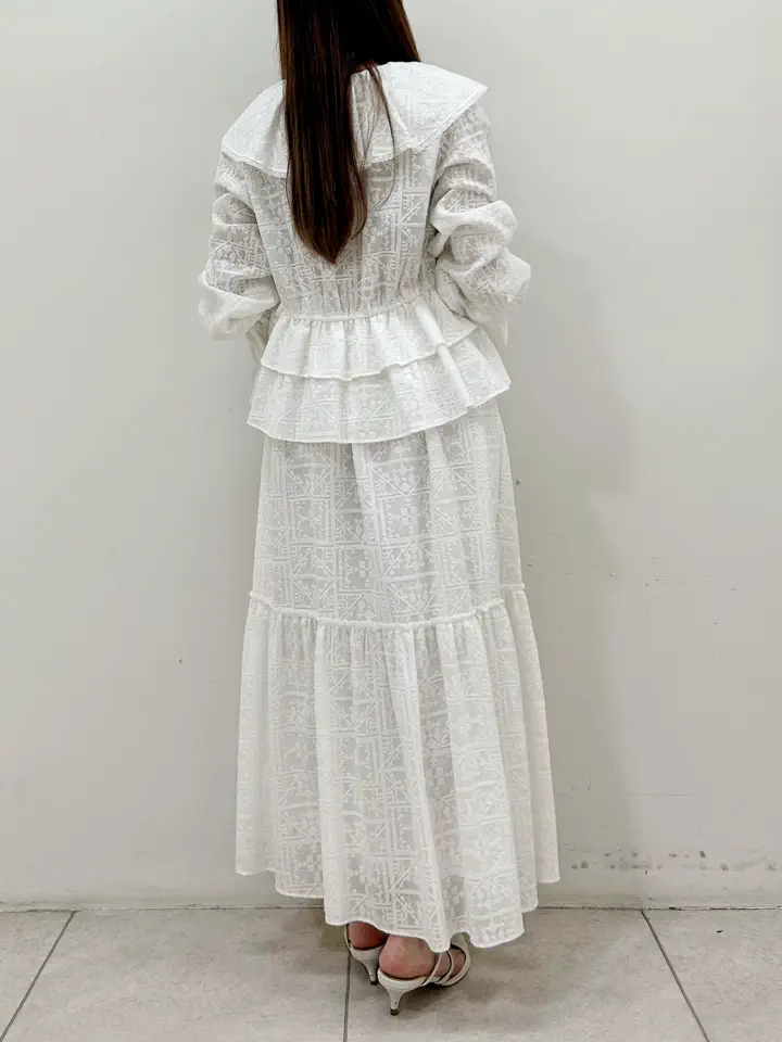 GRACE CONTINENTAL Miu Akamatsu コーディネート画像