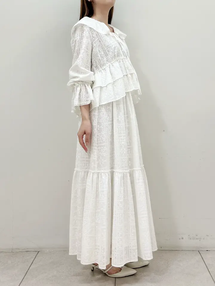 GRACE CONTINENTAL Miu Akamatsu コーディネート画像