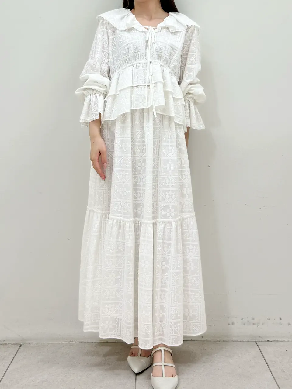GRACE CONTINENTAL Miu Akamatsu コーディネート画像
