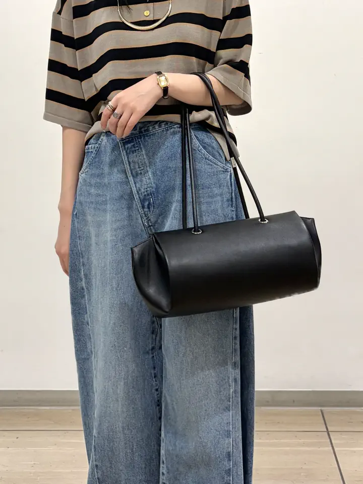 GRACE CONTINENTAL yoshi コーディネート画像