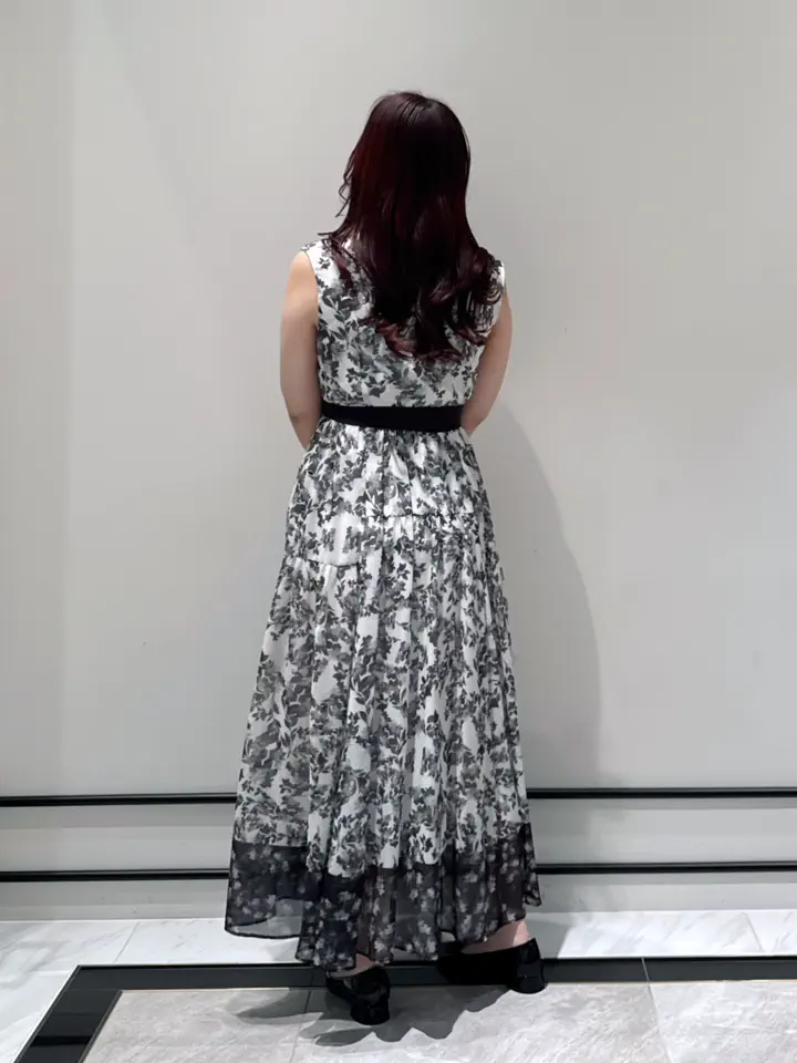 GRACE CONTINENTAL MOMOKO コーディネート画像