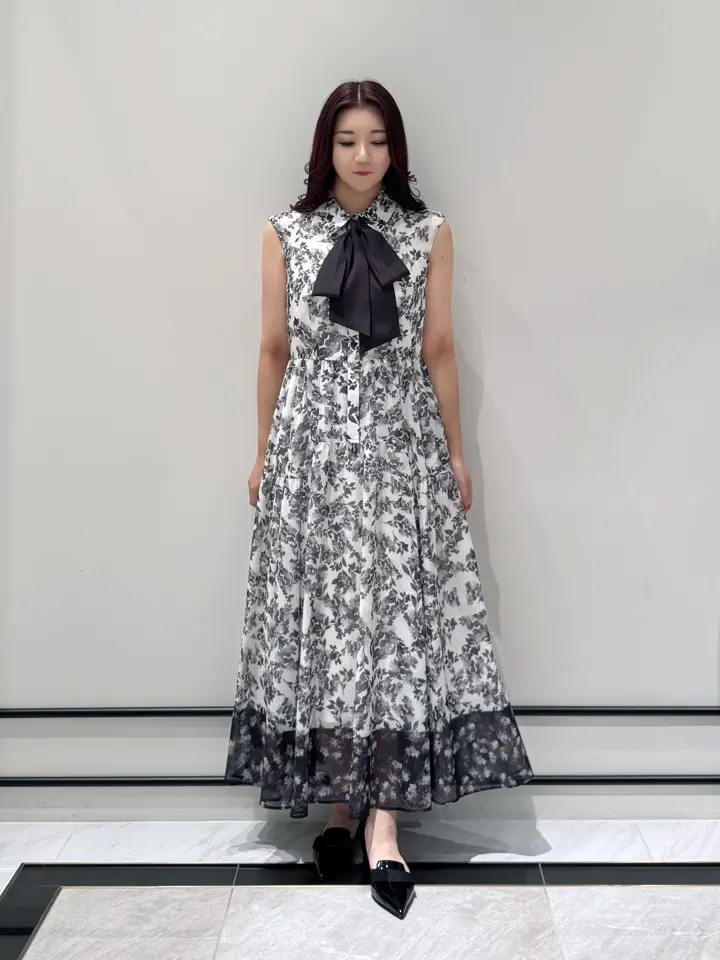 GRACE CONTINENTAL MOMOKO コーディネート画像
