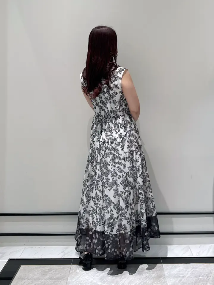 GRACE CONTINENTAL MOMOKO コーディネート画像