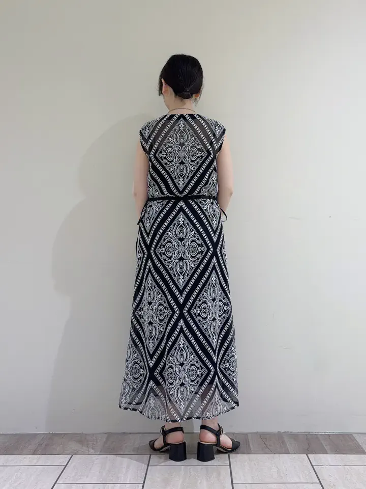 GRACE CONTINENTAL SASAKI コーディネート画像
