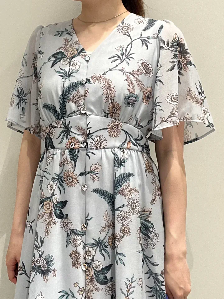 GRACE CONTINENTAL RIKO コーディネート画像