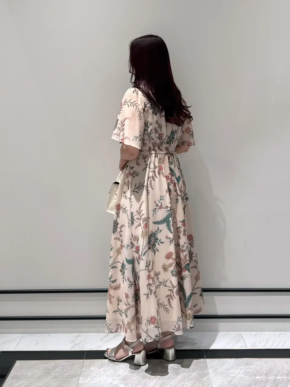 GRACE CONTINENTAL MOMOKO コーディネート画像