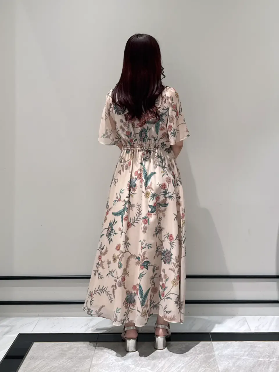 GRACE CONTINENTAL MOMOKO コーディネート画像
