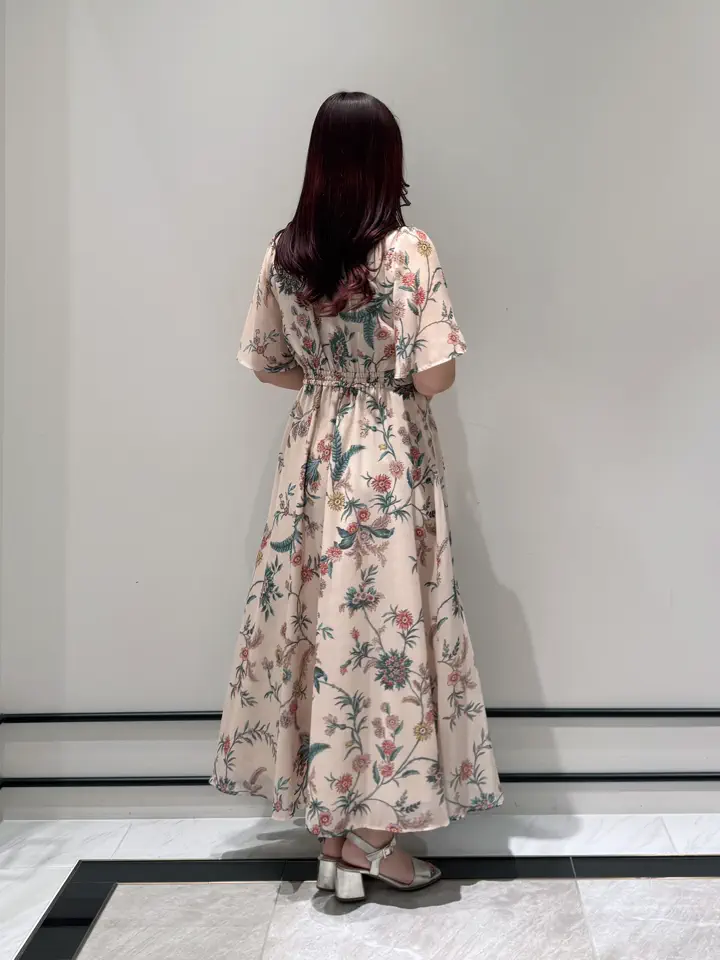 GRACE CONTINENTAL MOMOKO コーディネート画像