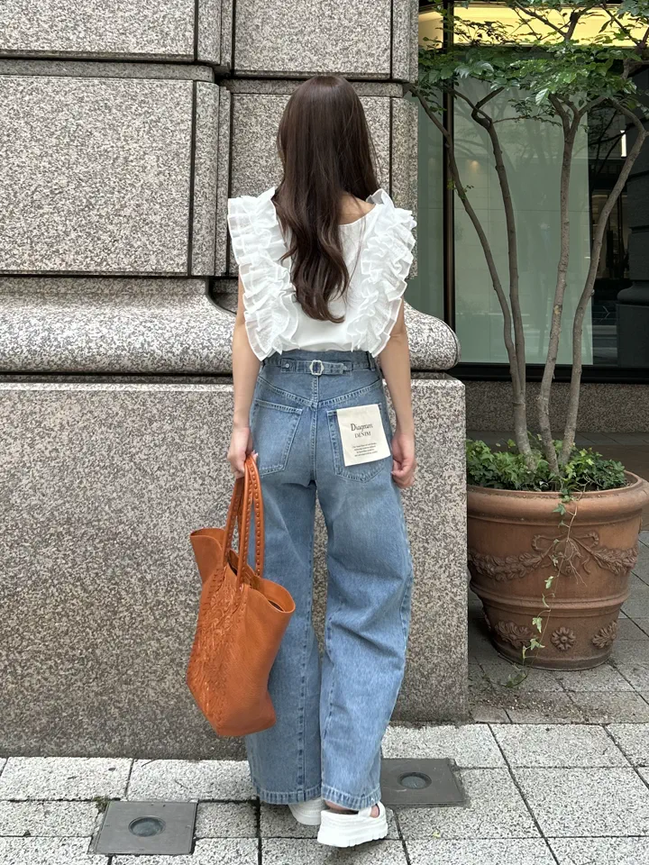 GRACE CONTINENTAL ERINA KATO コーディネート画像