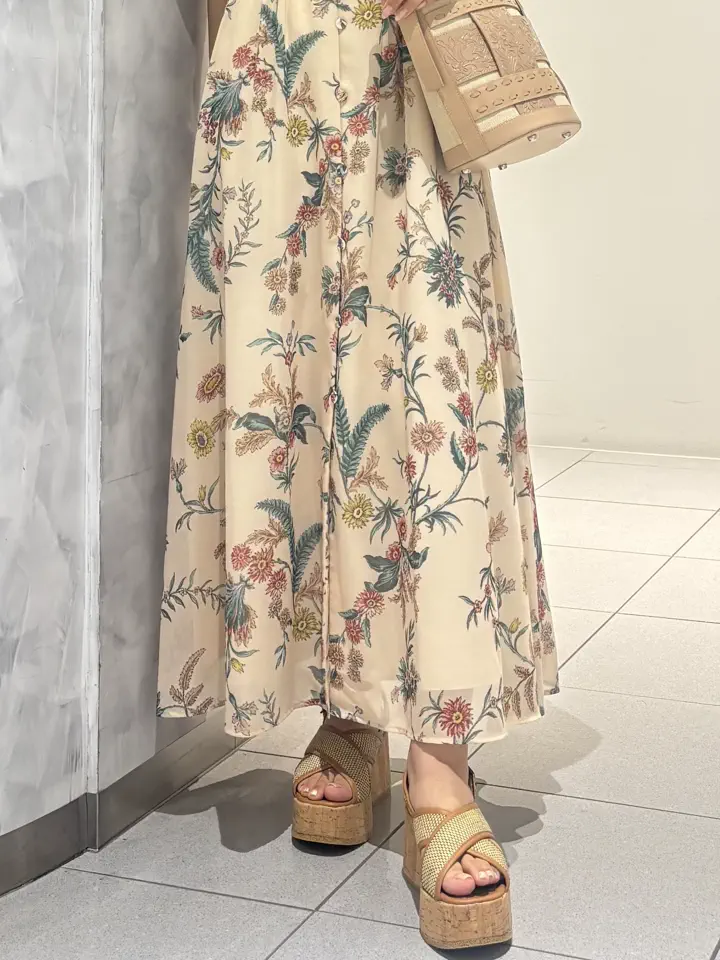 GRACE CONTINENTAL 岩永 春佳 コーディネート画像