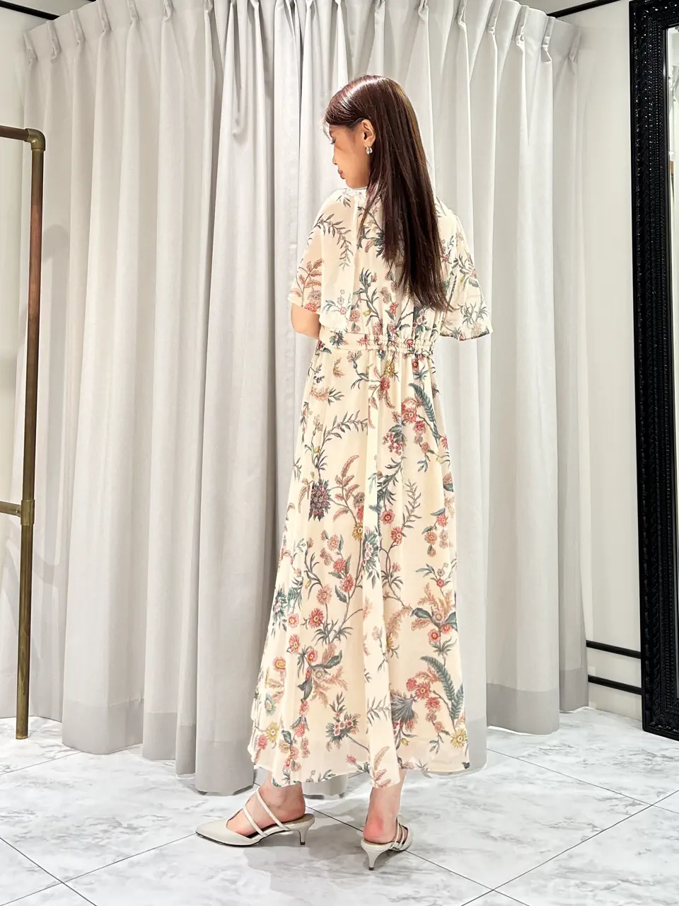 GRACE CONTINENTAL 志田　悠 コーディネート画像