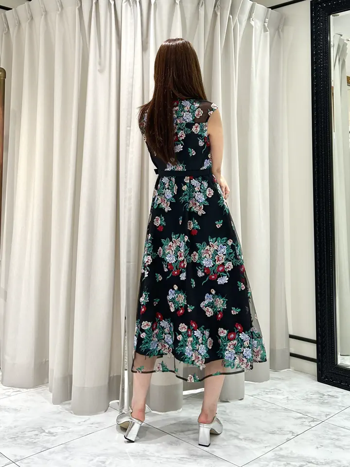 GRACE CONTINENTAL 志田　悠 コーディネート画像