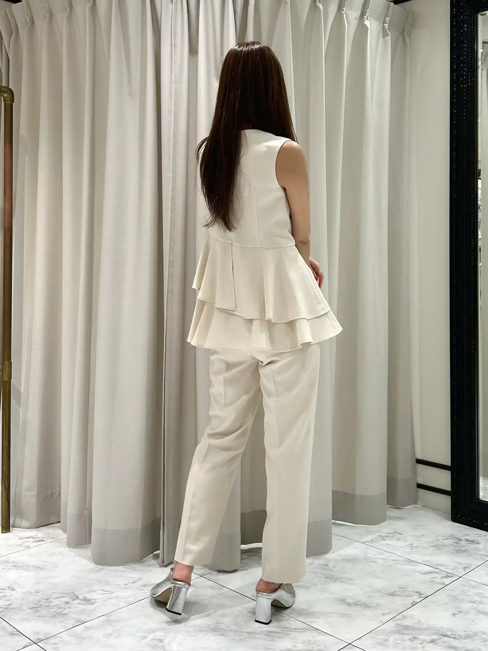 GRACE CONTINENTAL 志田　悠 コーディネート画像