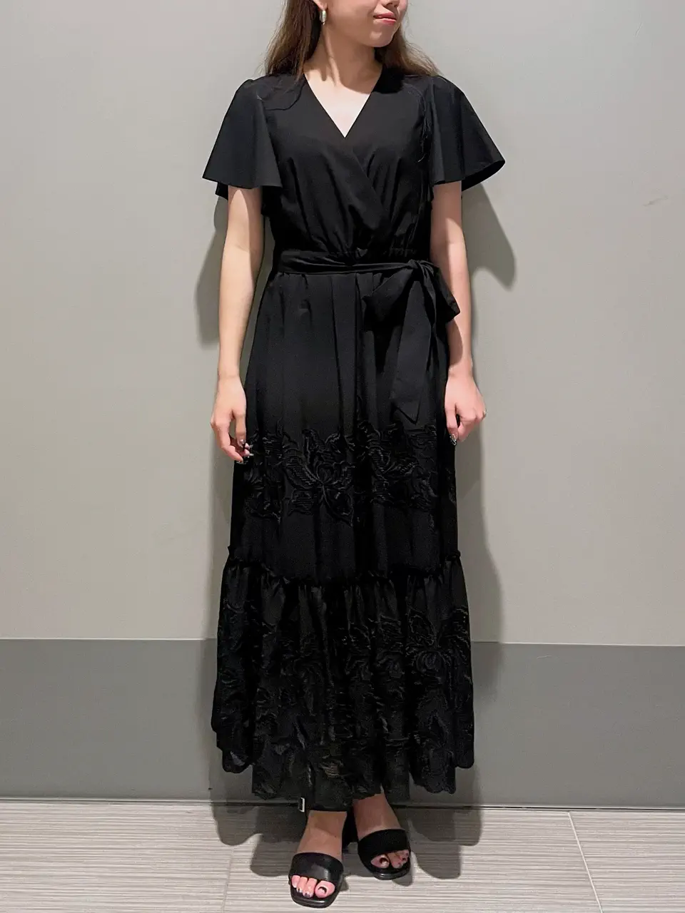 GRACE CONTINENTAL 細川　もなみ コーディネート画像