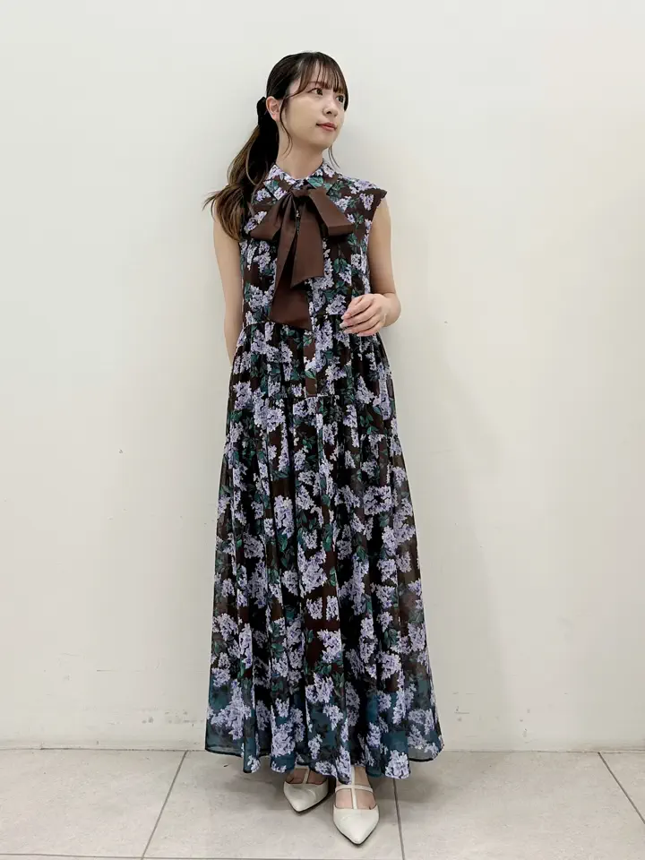 GRACE CONTINENTAL Miu Akamatsu コーディネート画像