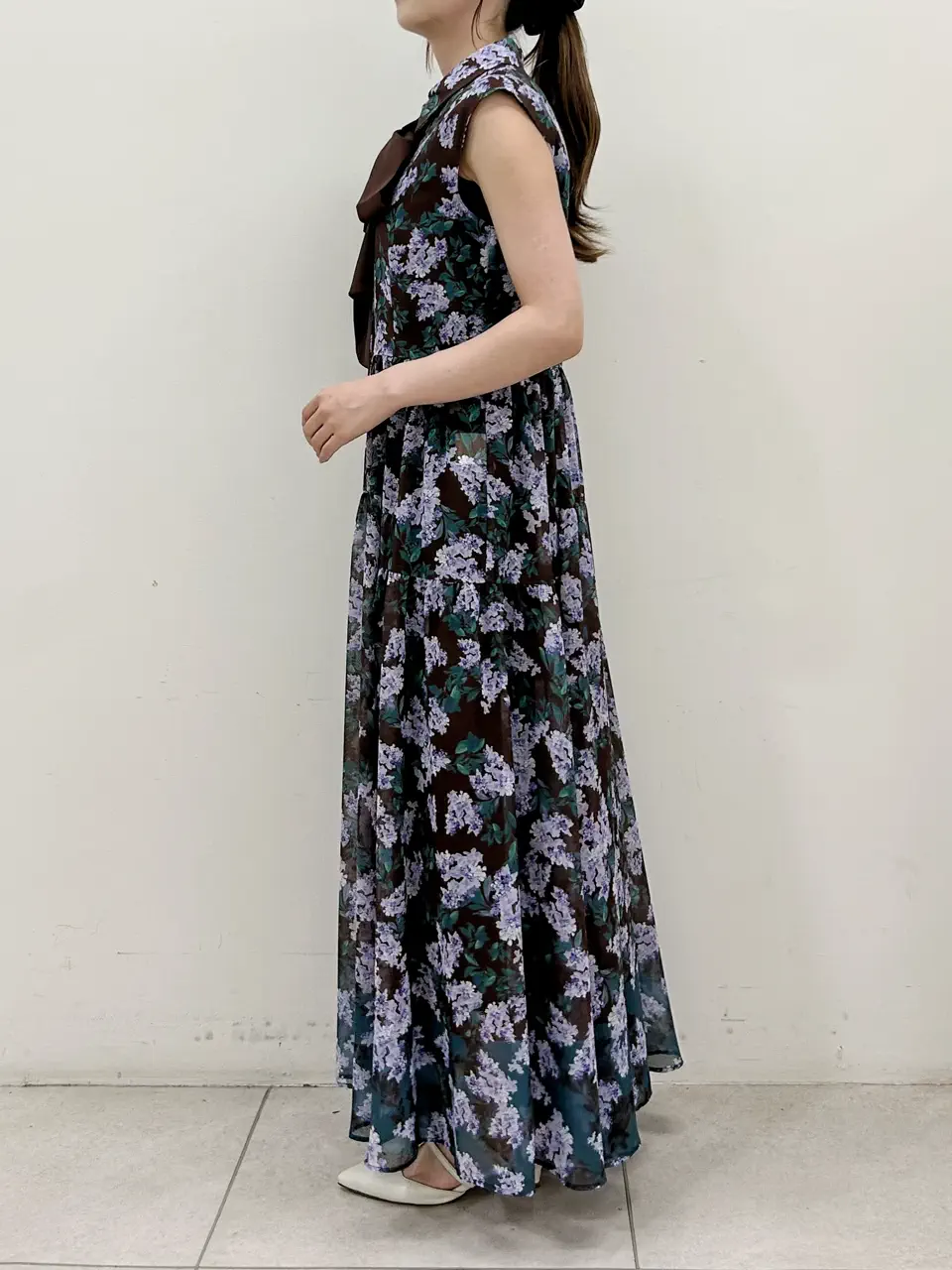GRACE CONTINENTAL Miu Akamatsu コーディネート画像