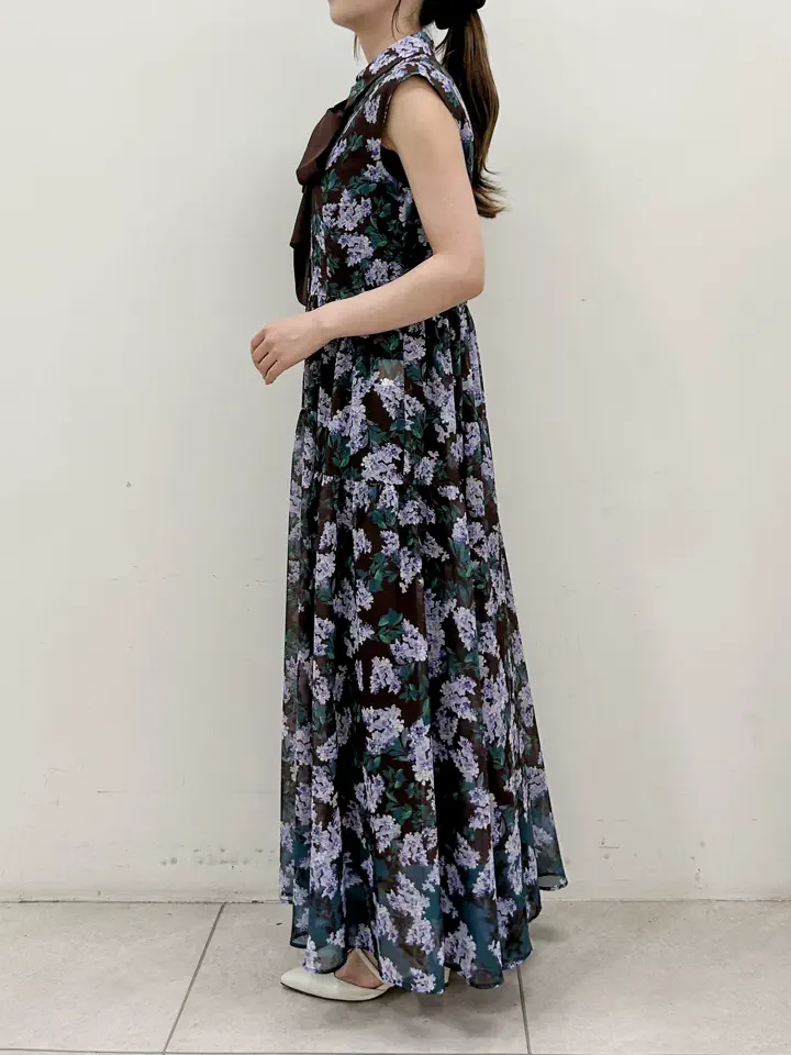 GRACE CONTINENTAL Miu Akamatsu コーディネート画像