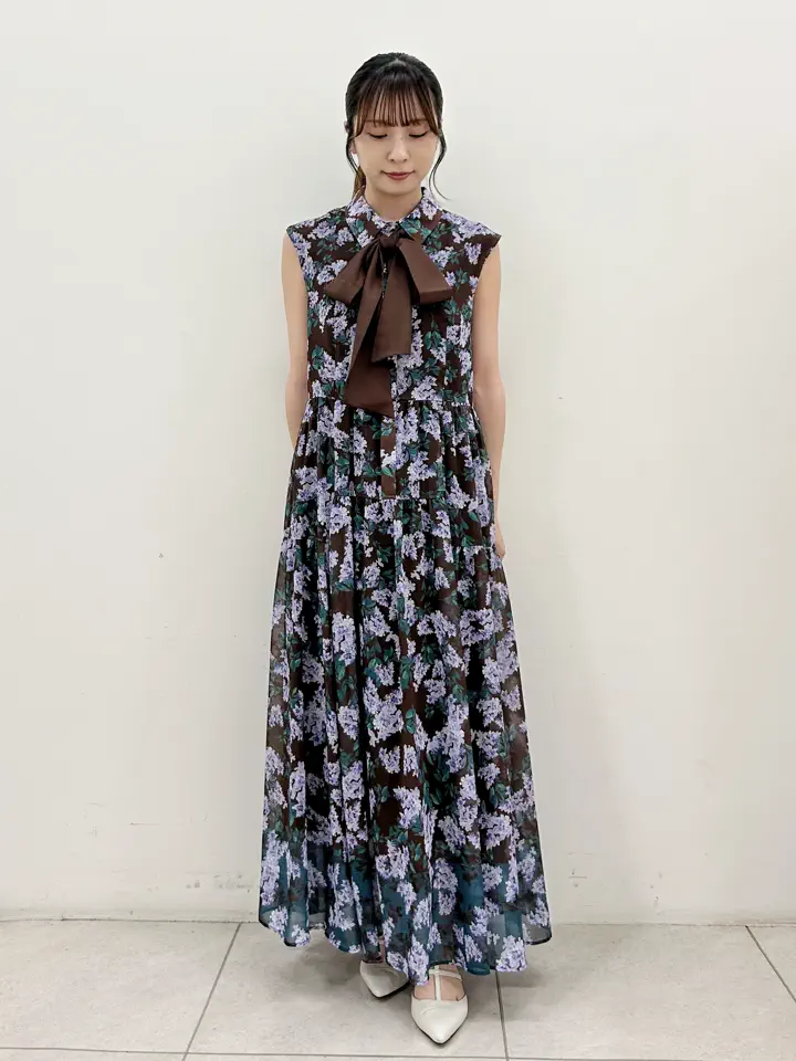 GRACE CONTINENTAL Miu Akamatsu コーディネート画像
