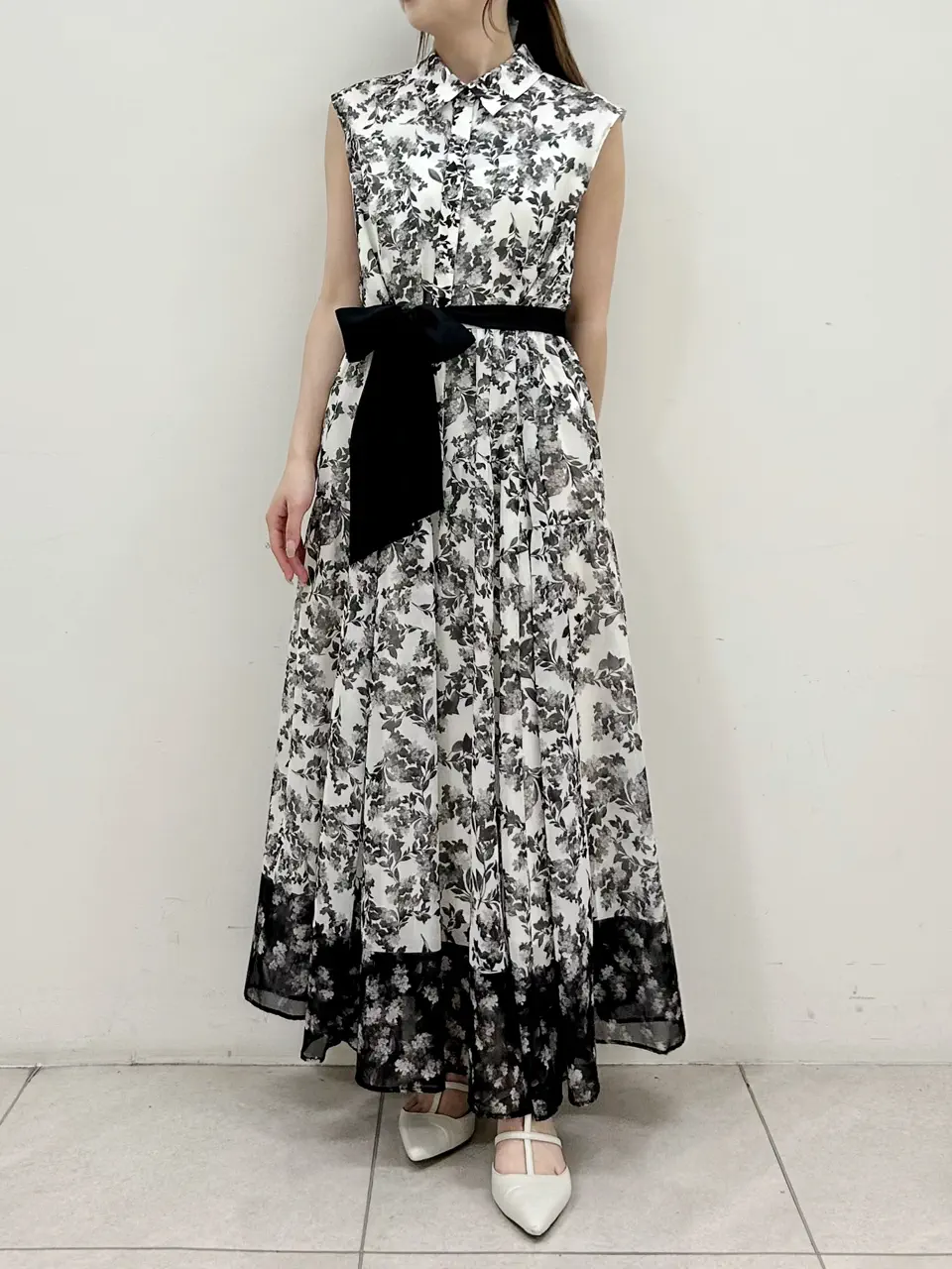GRACE CONTINENTAL Miu Akamatsu コーディネート画像