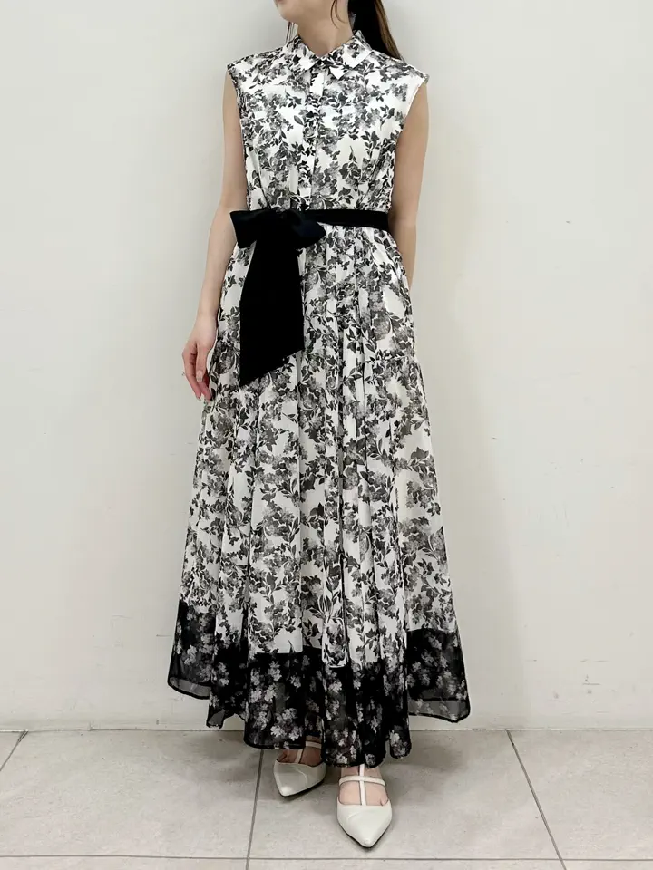 GRACE CONTINENTAL Miu Akamatsu コーディネート画像
