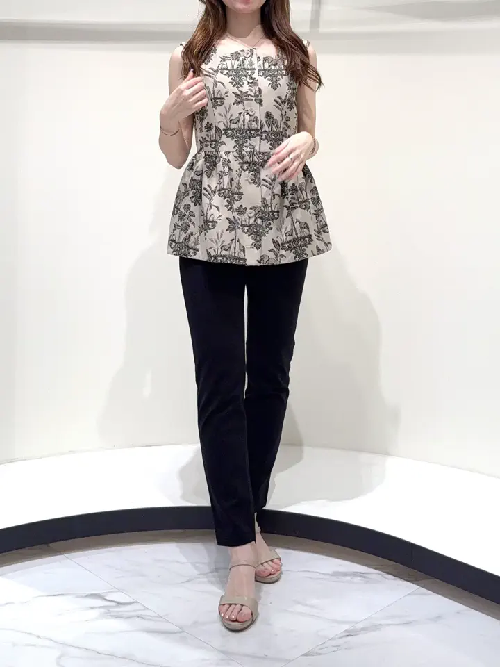 GRACE CONTINENTAL Suzuka コーディネート画像