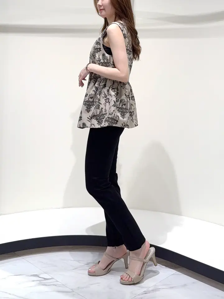 GRACE CONTINENTAL Suzuka コーディネート画像