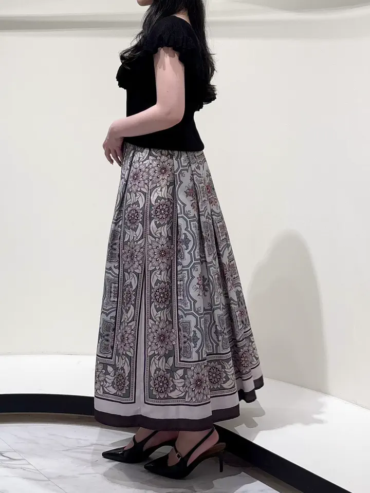 GRACE CONTINENTAL 平野 裕華 コーディネート画像