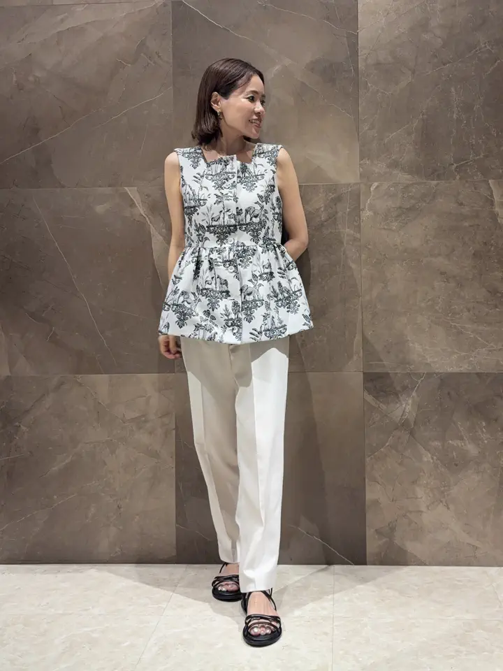 GRACE CONTINENTAL 穐山　香織 コーディネート画像