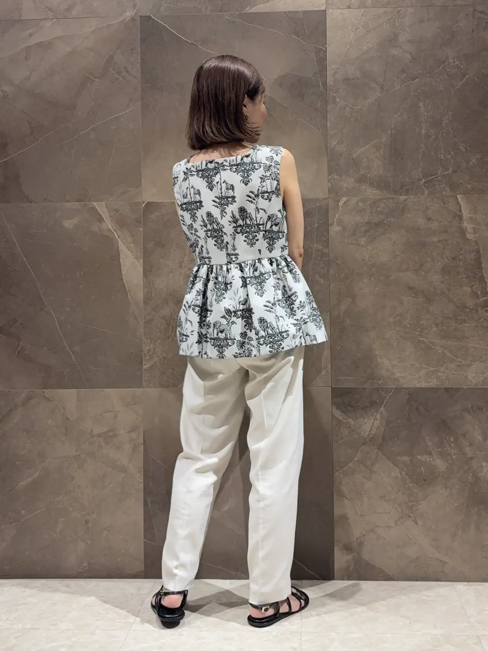 GRACE CONTINENTAL 穐山　香織 コーディネート画像