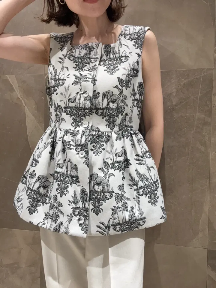 GRACE CONTINENTAL 穐山　香織 コーディネート画像