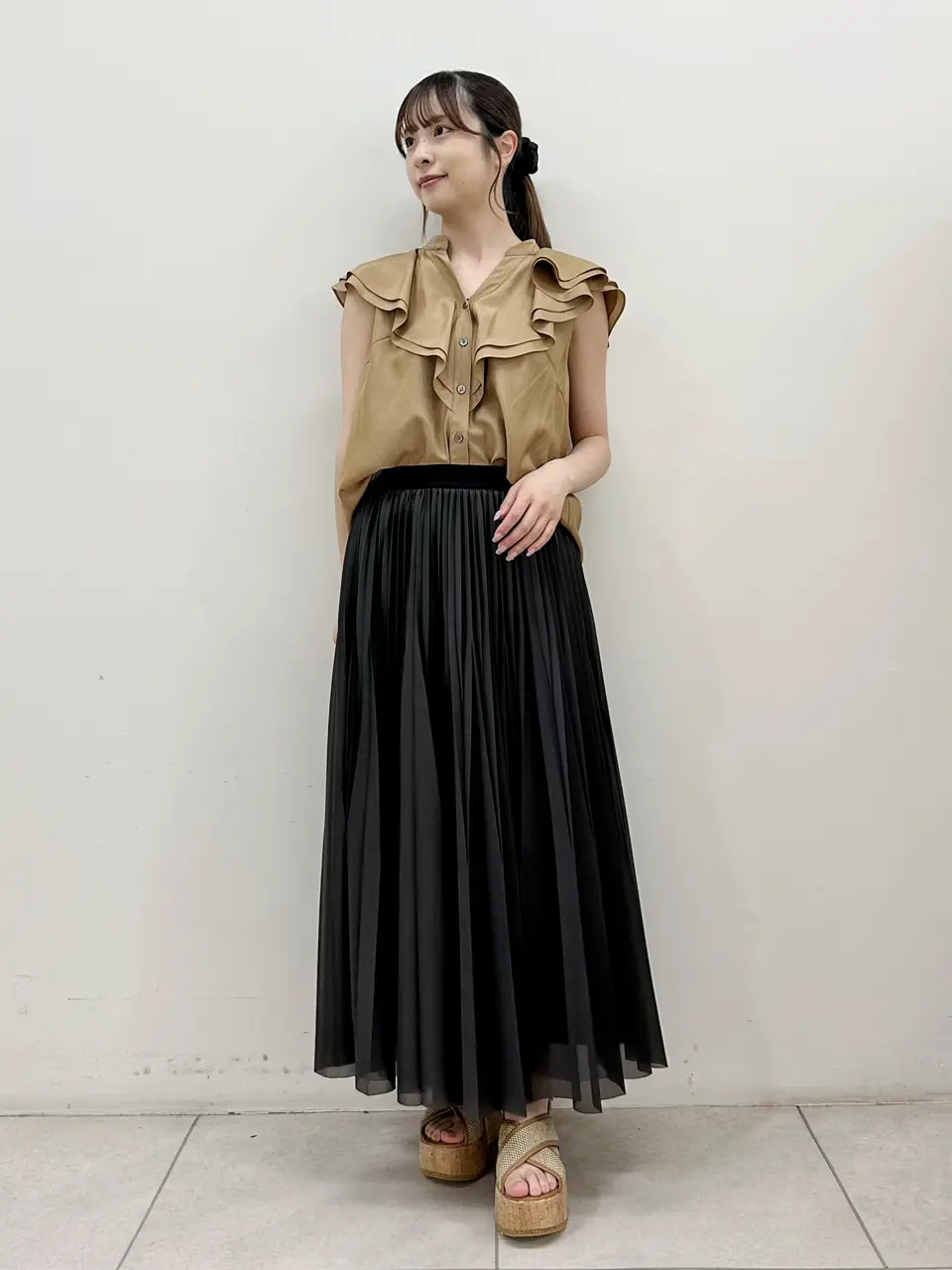 GRACE CONTINENTAL Miu Akamatsu コーディネート画像