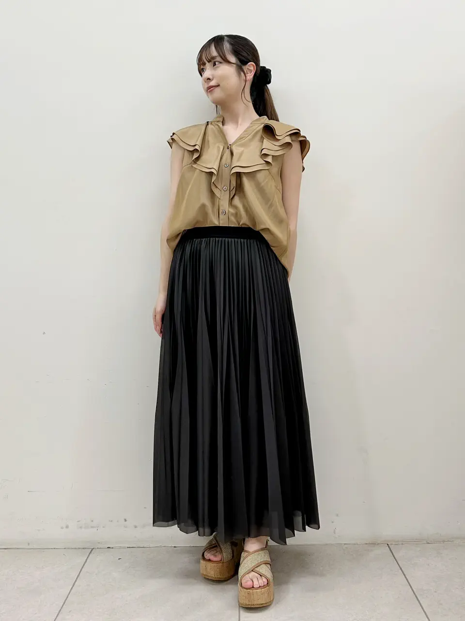GRACE CONTINENTAL Miu Akamatsu コーディネート画像