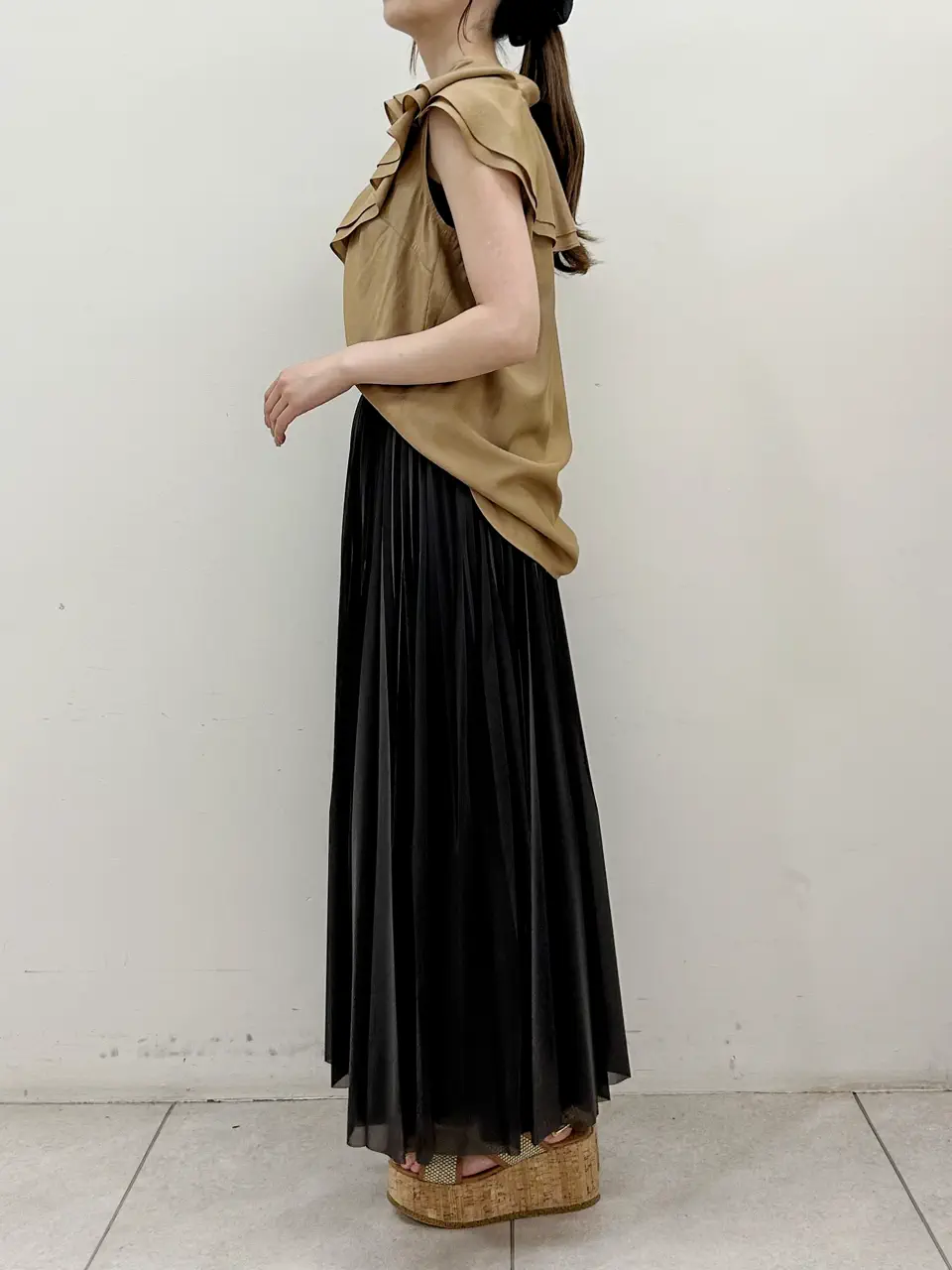 GRACE CONTINENTAL Miu Akamatsu コーディネート画像
