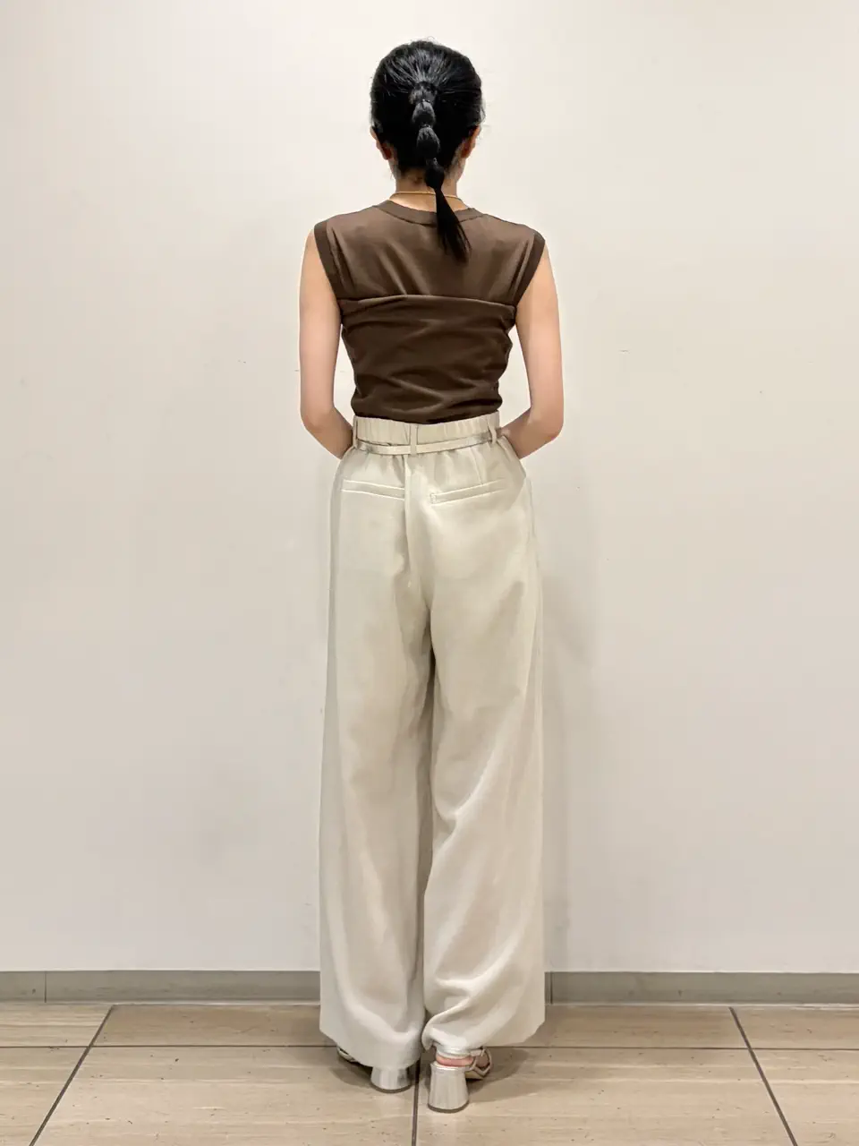 GRACE CONTINENTAL yoshi コーディネート画像