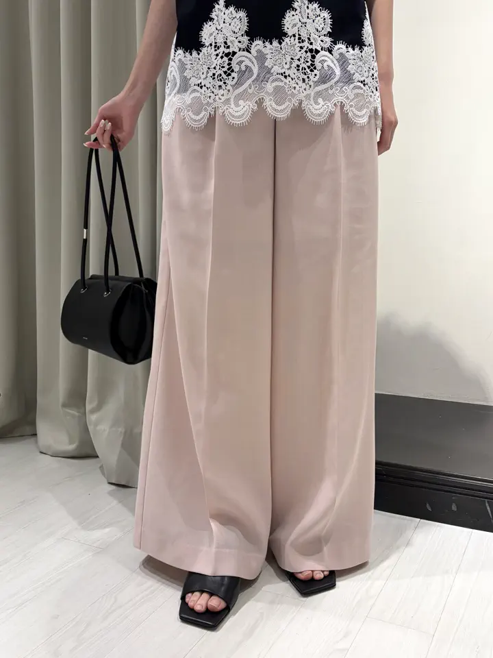 GRACE CONTINENTAL kobayashi コーディネート画像
