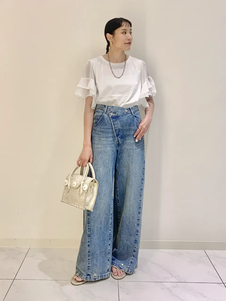  haruka iwasaki コーディネート画像