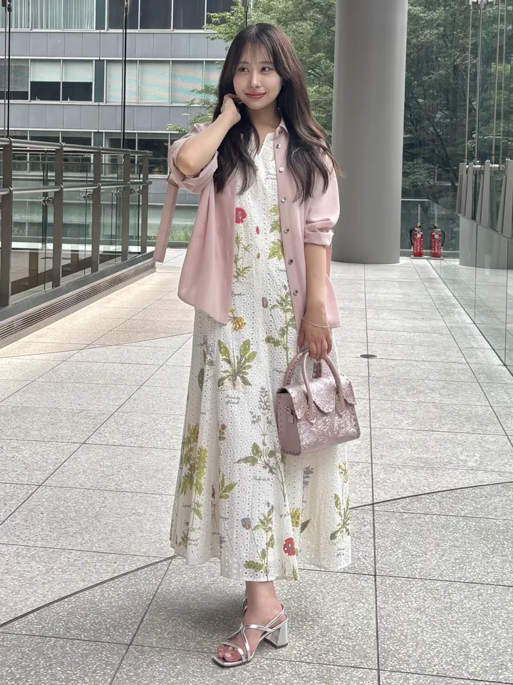 GRACE CONTINENTAL Kikuchi コーディネート画像