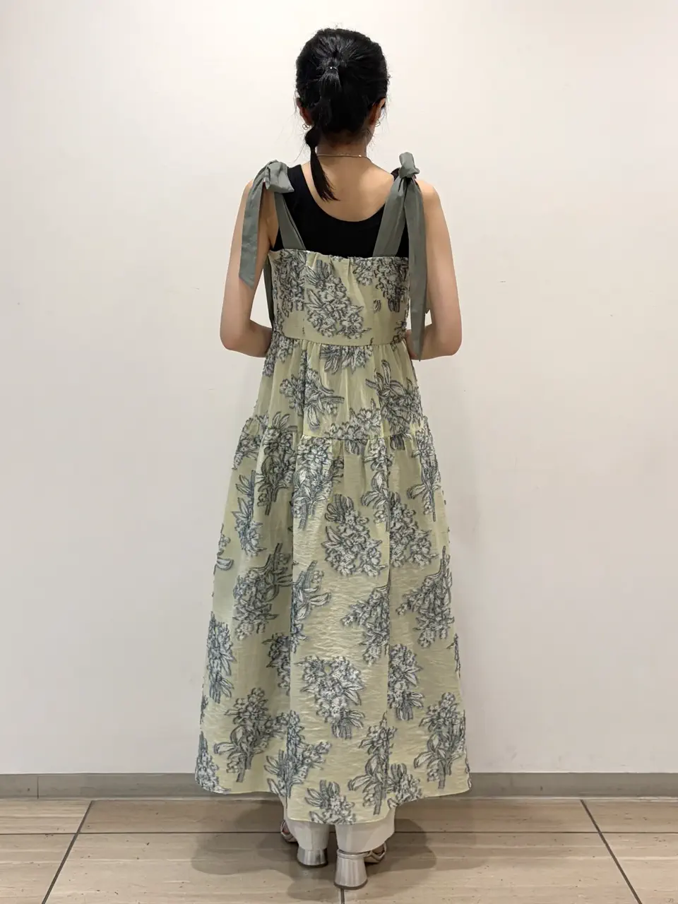 GRACE CONTINENTAL yoshi コーディネート画像