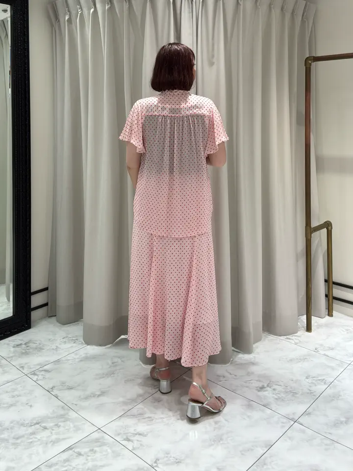 GRACE CONTINENTAL Izumi コーディネート画像