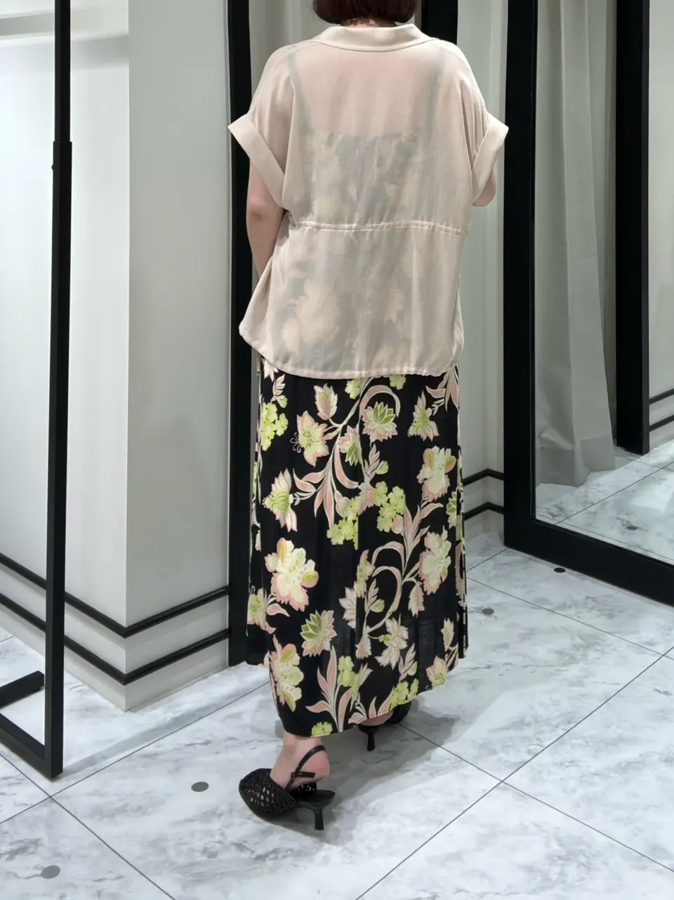 GRACE CONTINENTAL Izumi コーディネート画像