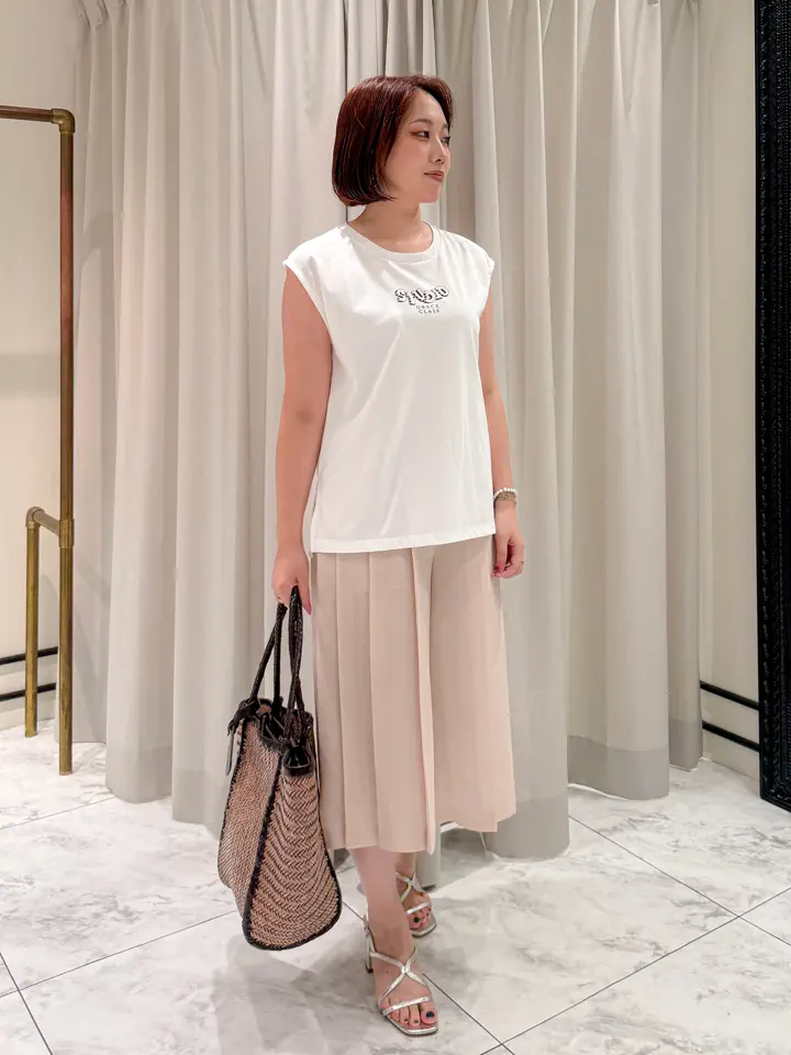 GRACE CONTINENTAL Natsumi コーディネート画像