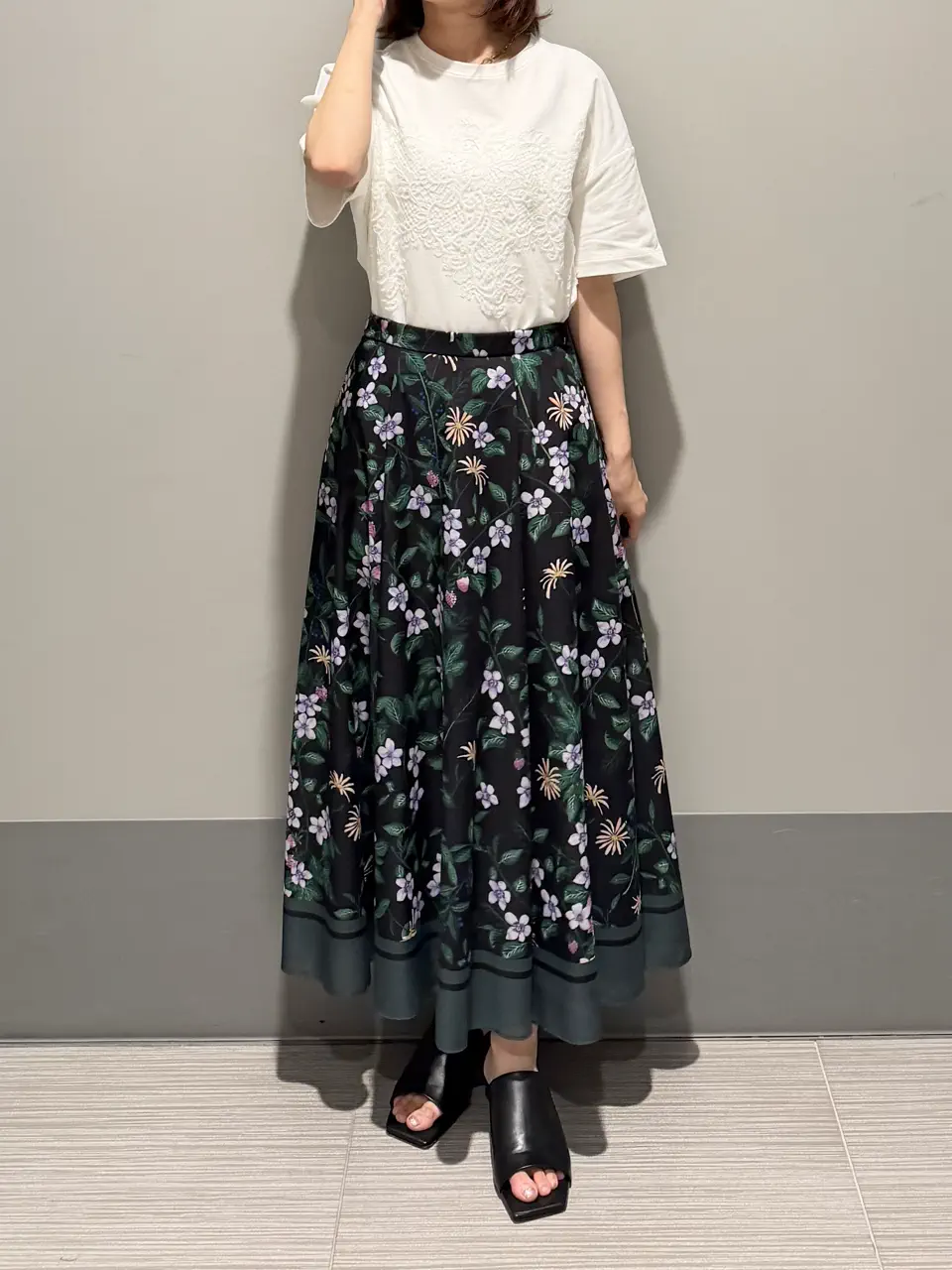 GRACE CONTINENTAL MORITA AI コーディネート画像