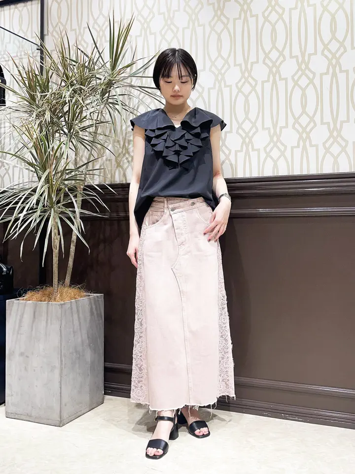GRACE CONTINENTAL nao コーディネート画像