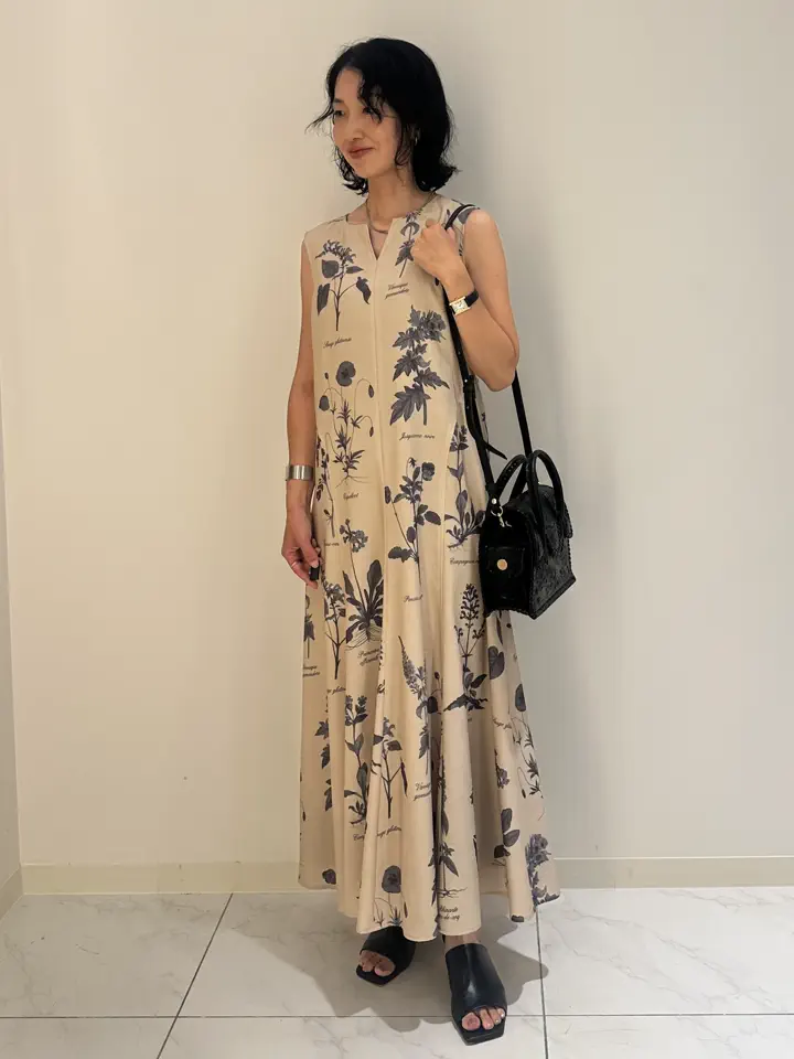 GRACE CONTINENTAL 尾田亜沙美 コーディネート画像