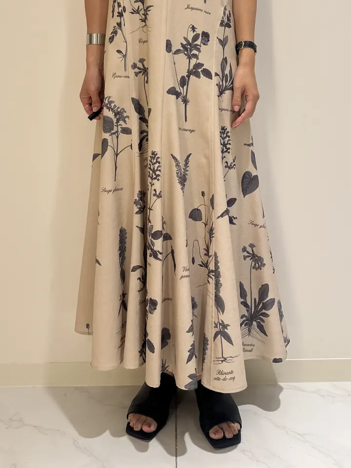 GRACE CONTINENTAL 尾田亜沙美 コーディネート画像