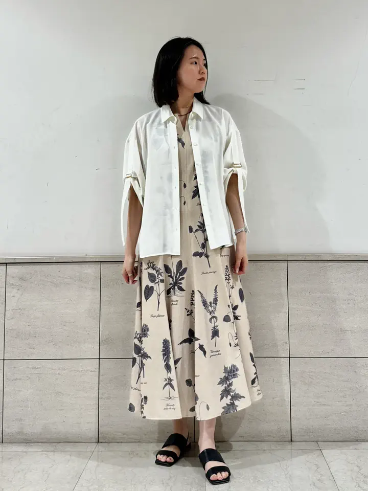 GRACE CONTINENTAL 伊藤　静華 コーディネート画像