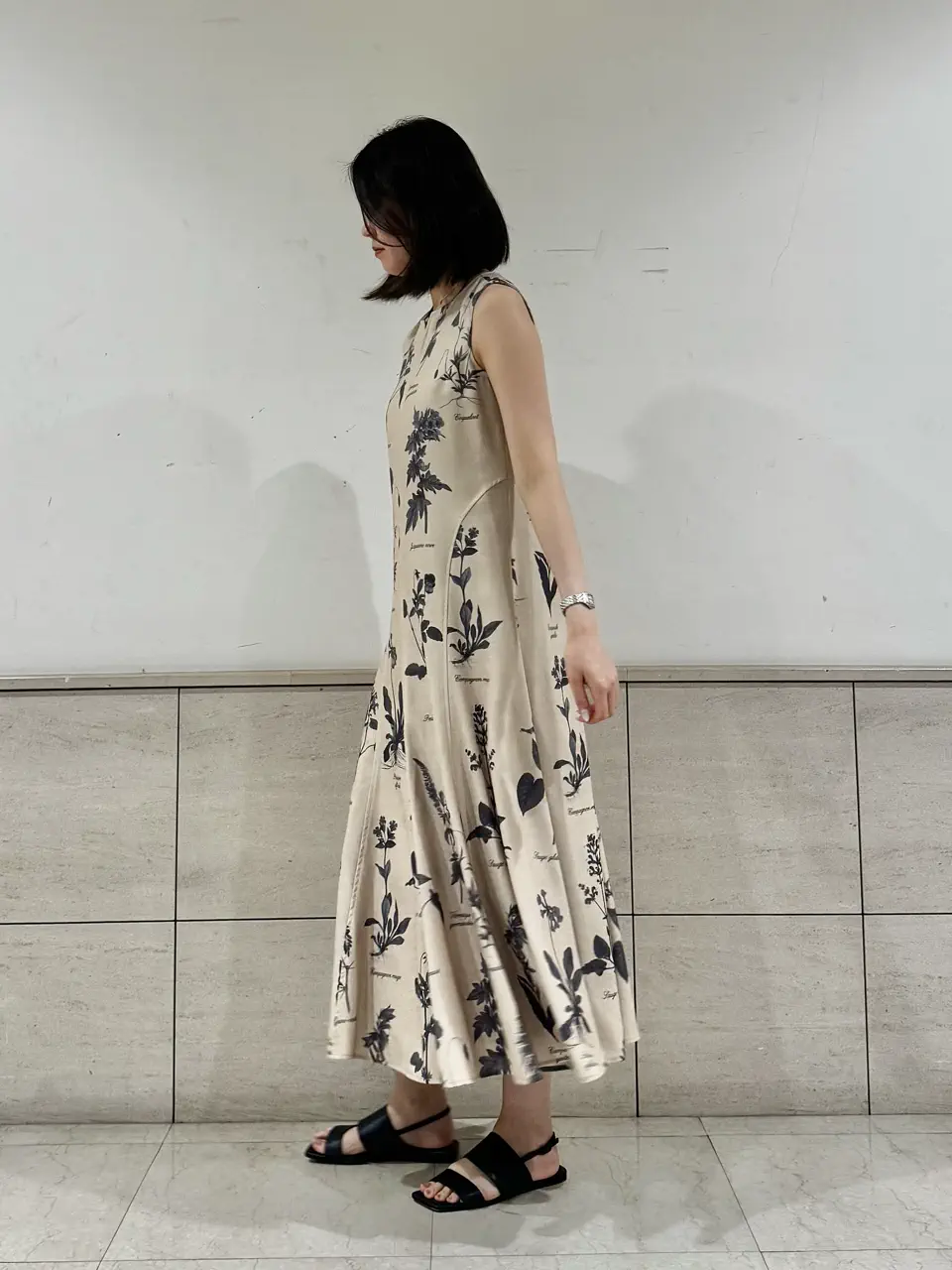 GRACE CONTINENTAL 伊藤　静華 コーディネート画像