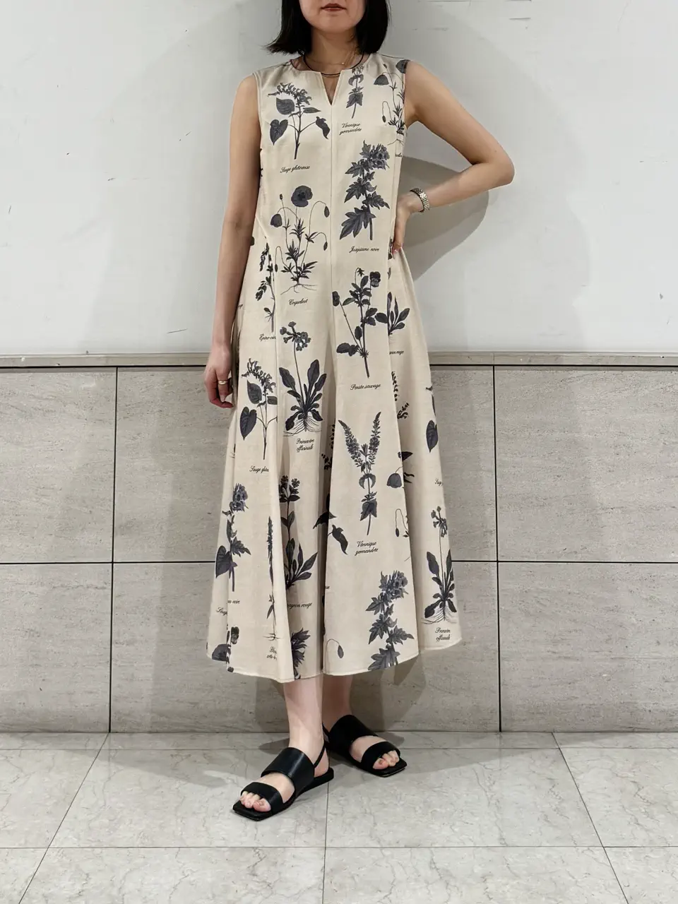 GRACE CONTINENTAL 伊藤　静華 コーディネート画像